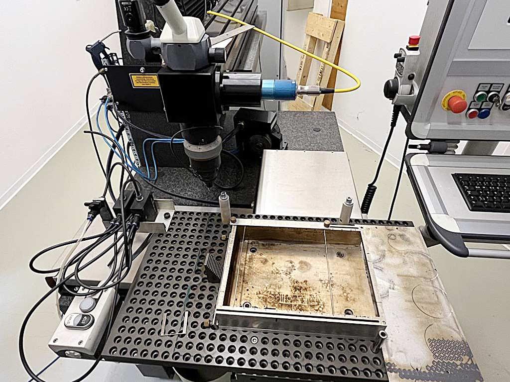 CNC Laser Cutting Machine Ipg/idam/paatz YLR-150/1500-QCW-MM - Thumbnail 2