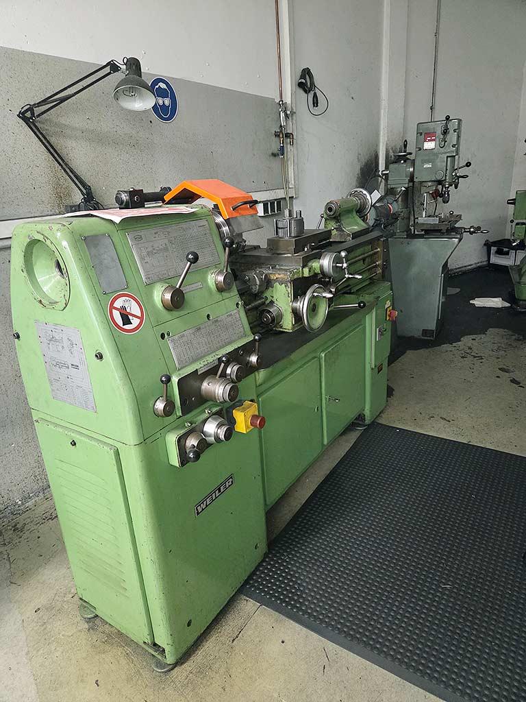 Center Lathe Weiler Condor VS2 - Image 1