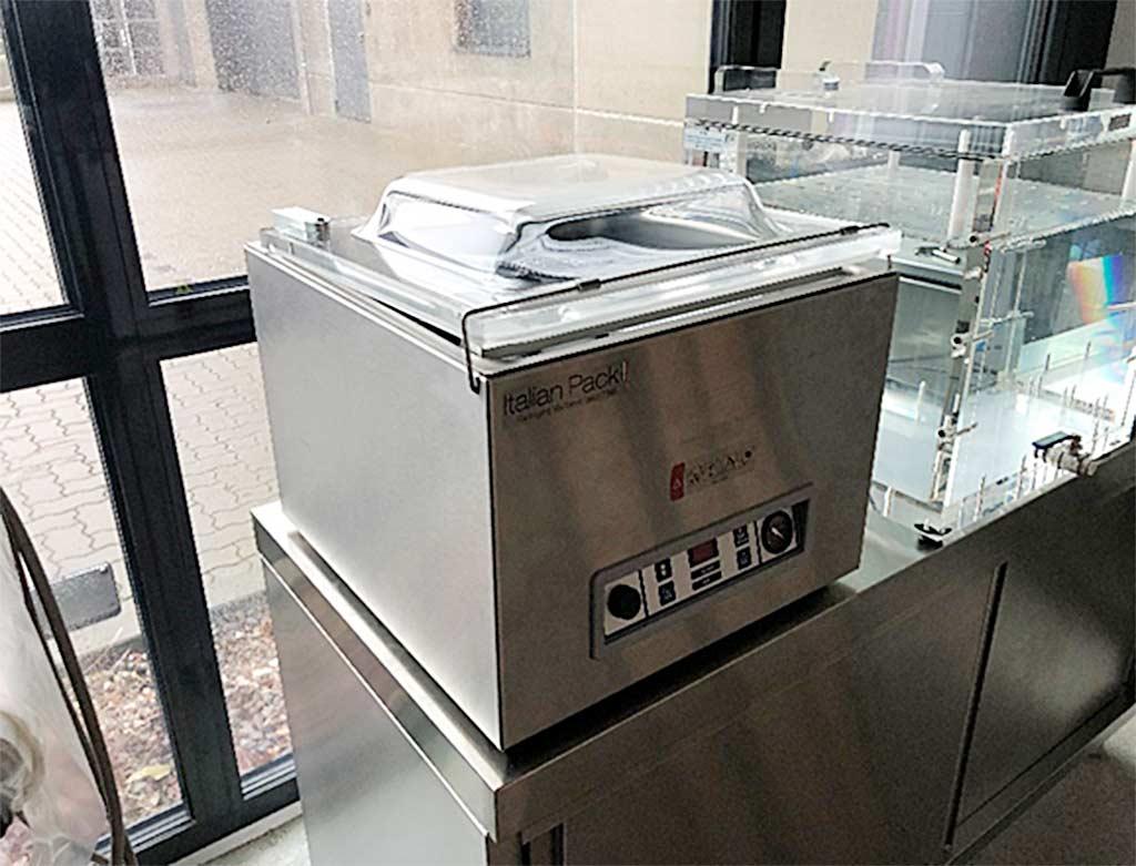 Thermoforming Machine Italian Pack Atlantis 20 - Image 1