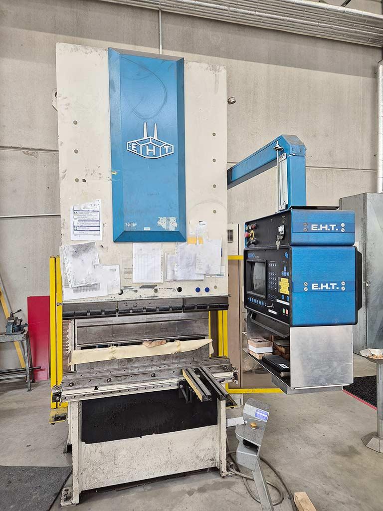 CNC-Press-Brake-Eht-EHPES-5,5-12 - Image 1