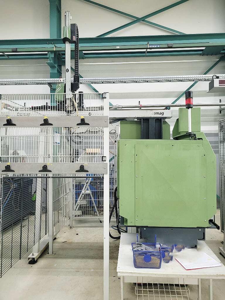 Injection Moulding Machine Demag/wittmann Extra 50-200 - Thumbnail 2