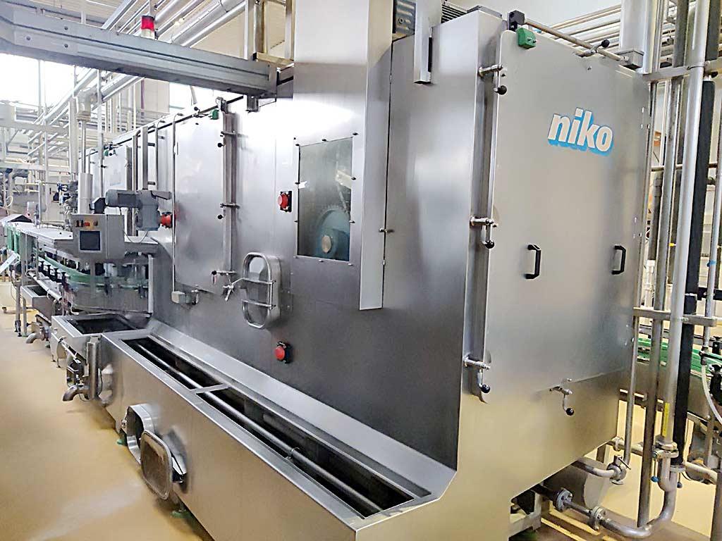 Washing, Filling and Sealing Line Niko/khs/krones 36.75.750.100/Innofil DNR 80/Starmatic - Image 1