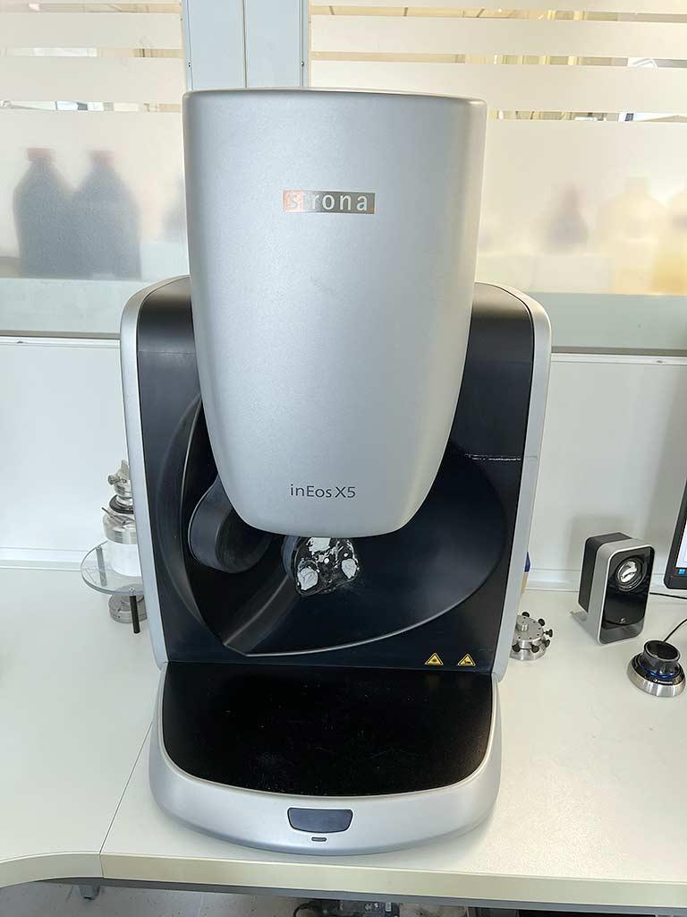 Table-top Laboratory Scanner Sirona inEos X5 - Image 1