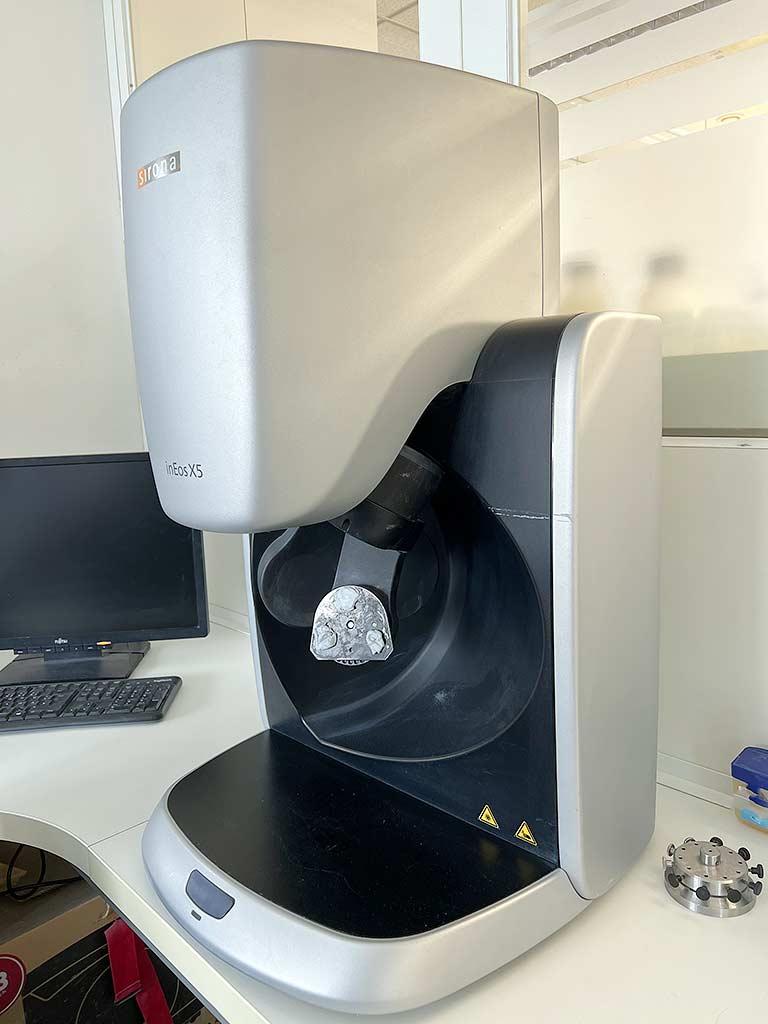 Table-top Laboratory Scanner Sirona inEos X5 - Thumbnail 2