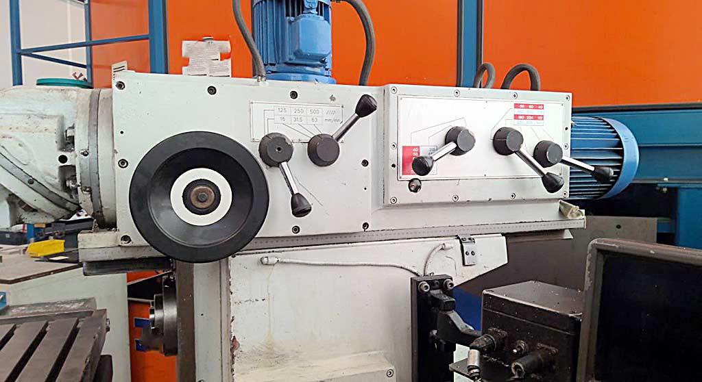 Universal Milling Machine Nicolas Correa Burgos F2-UE - Thumbnail 3