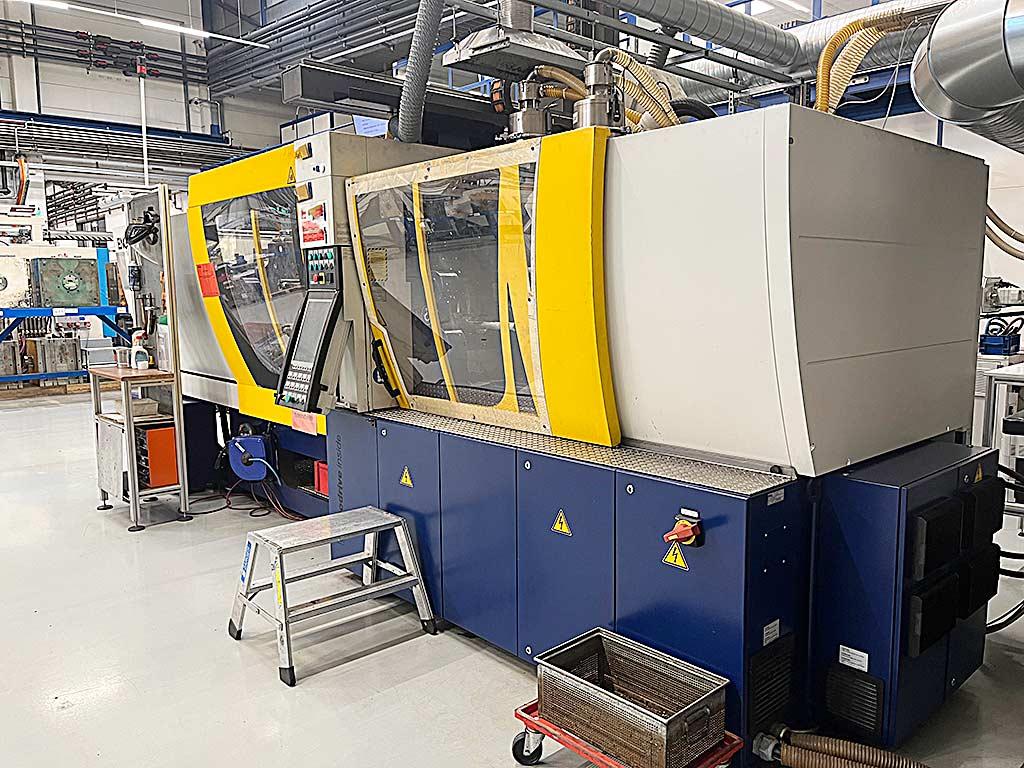 Injection Moulding Machine Engel VC 200/60/180 HL - Thumbnail 2
