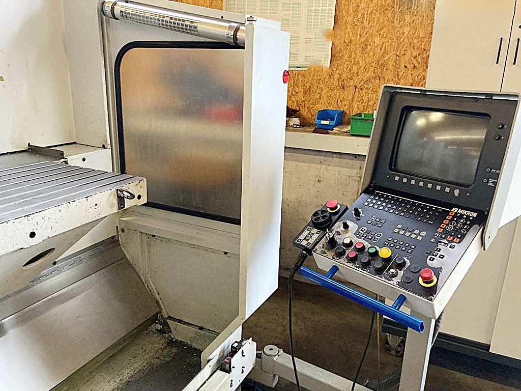 CNC Universal Milling Machine Mikron UME 560 - Thumbnail 3