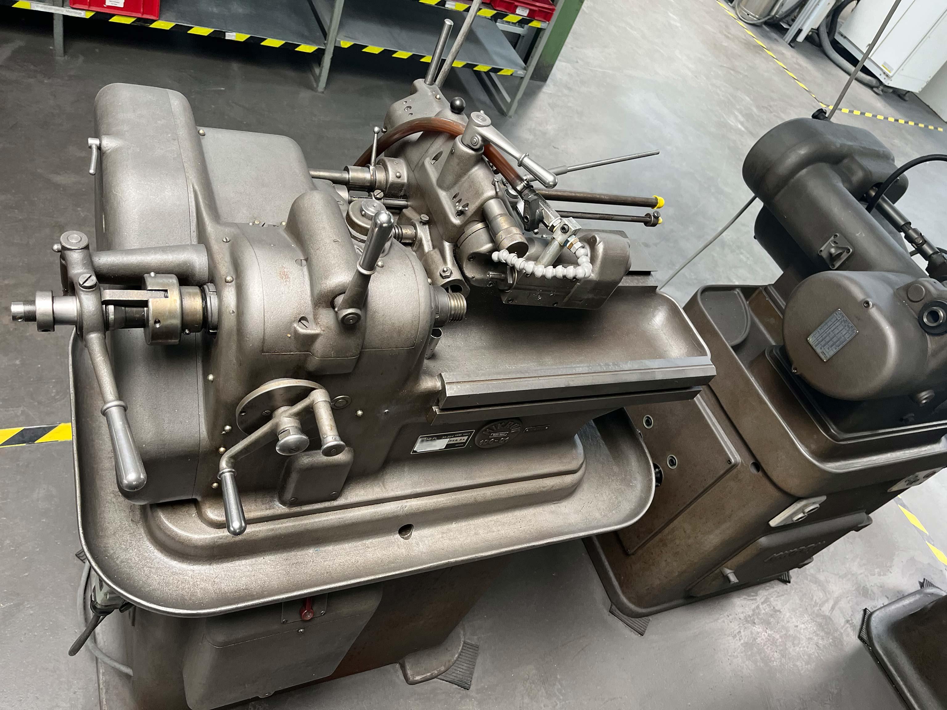 Thread Milling Machine Mikron 132.02 - Thumbnail 4