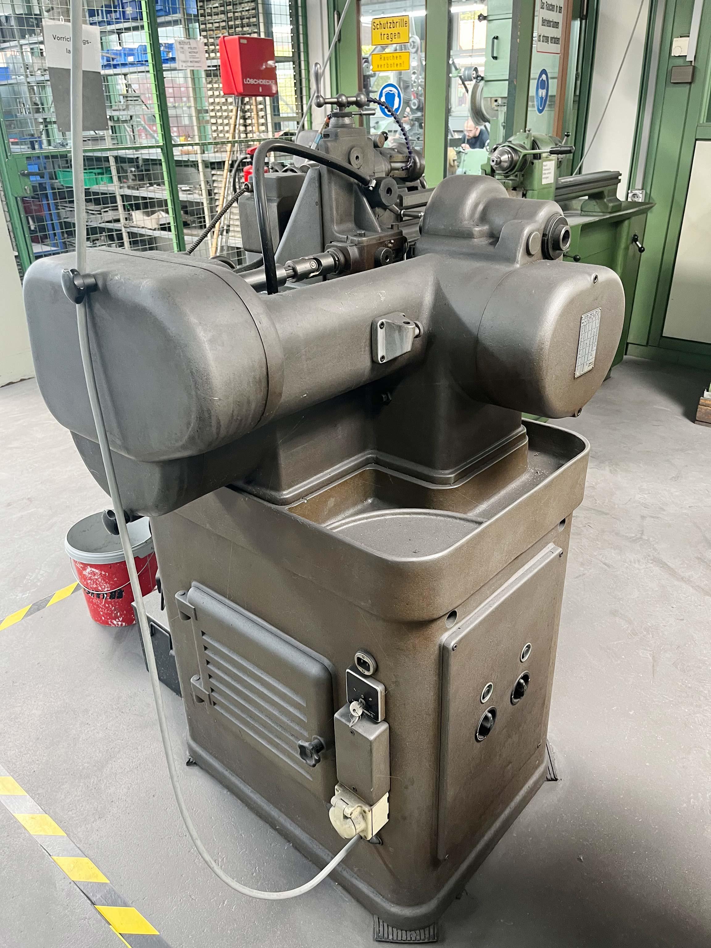 Thread Milling Machine Mikron 132.02 - Thumbnail 8