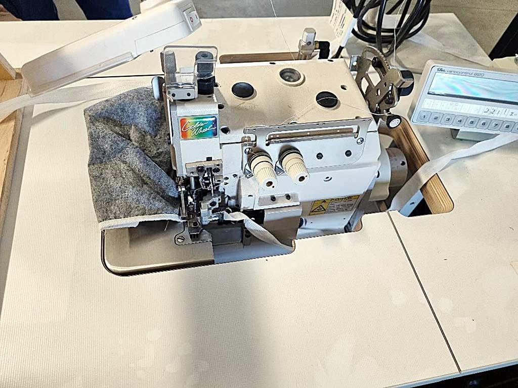 Sewing Machine Dürkopp Adler csta pfaff - Thumbnail 3
