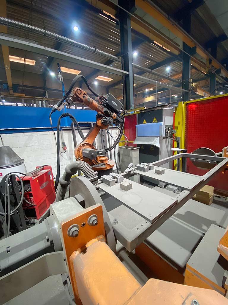 Kuka KR 15/2 - Thumbnail 2